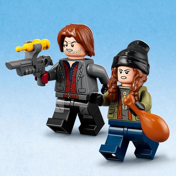 2 minifigures for role play