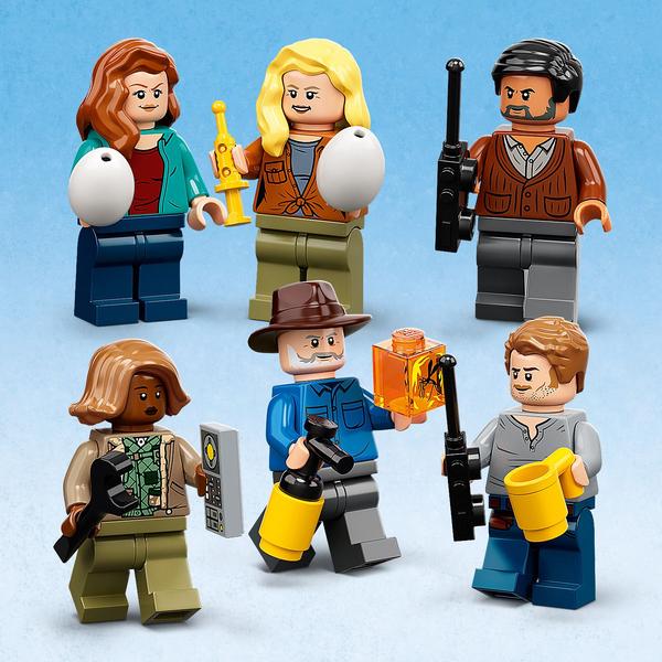 6 minifigures for role play