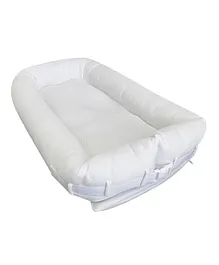 Moon Organic Baby Nest - White