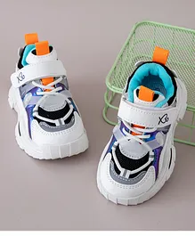 Babyoye Velcro Closure Colour Blocked Sports Shoes - White & Black
