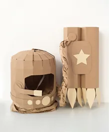 Koko Cardboards DIY Costume Astronaut
