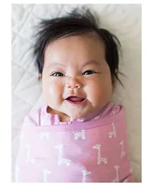 Mums & Bumps - Embe-Babies - Starter Swaddle With Long Sleeves - Pink Giraffes