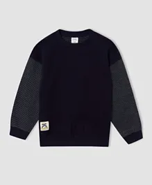 DeFacto Round Neck Sweatshirt - Navy