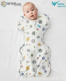 Love to Dream Stage 1 Swaddle Designer Lite 02 TOG Small - Planet