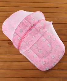 Babyhug Bedding Set With Center Zip Mosquito Net Heart Print- Pink