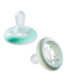 Tommee Tippee Closer To Nature Night Time Soothers - Pack Of 2
