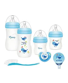 Momeasy Newborn Feeding Bottle Gift Set - 7 Pieces