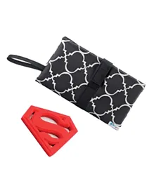 DC Comics Changing Clutch Black with Superman Teether - Red