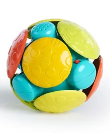 خشخيشة بتصميم كرة من برايت ستارتس