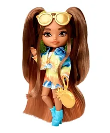 Barbie Extra Minis Fashion Doll & Accessories with Doll Stand - 13.97 cm