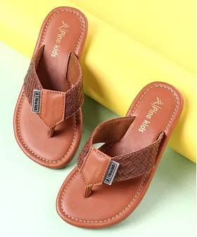 Ladies party best sale wear chappal online