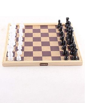 Judit Polgar Deluxe Wooden Chess Pieces in Box