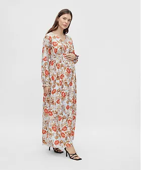 Firstcry maternity outlet gowns