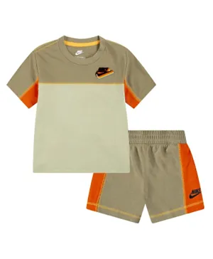 Nike Sportswear Reimagine Graphic T-shirt & Shorts Set - Olive Green