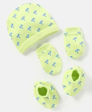 Babyhug 100% Cotton Cap Mittens & Booties Coconut Tree Print Green - Diameter 9.5 cm