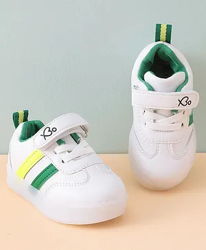 Babyoye Velcro Closure Casual Shoes - White & Green