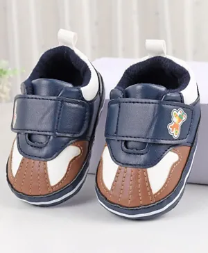 Cute Walk by Babyhug Booties Solid Color with Velcro Closure - Blue