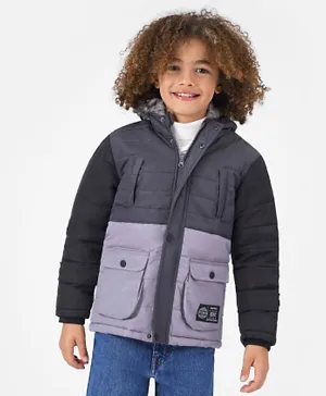 Primo Gino Quilted Full Sleeves Hooded Jacket With Color Block Pattern - Grey
