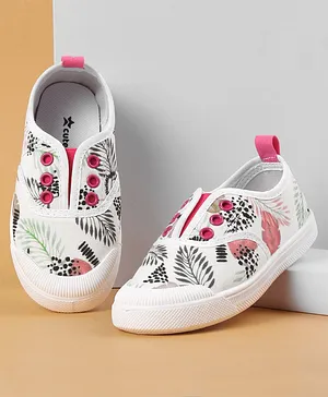 Shop for Cute Walk by Babyhug Footwear for Baby Kids Online in UAE at FirstCry.ae