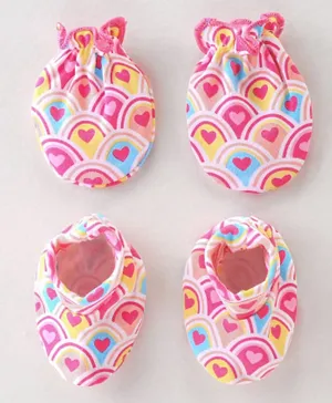 Babyhug 100% Cotton Interlock Knit Mittens & Booties Heart Print - Pink