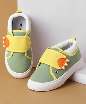 Cute Walk by Babyhug Casual Shoes with Velcro Closure & Paw Applique - Green