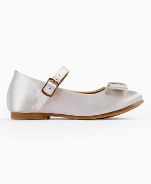 Zippy Satin Bow Detailed Ballerina Shoes - White