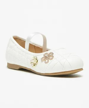 Juniors Textured Round Toe Ballerinas with Embellished Accent - White