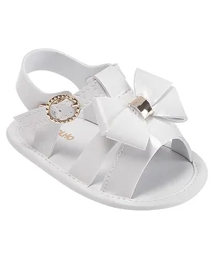 Pimpolho Sandal With Lace And Buckle Closure - White