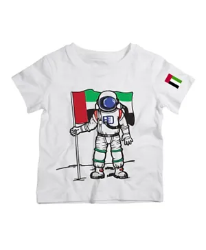 توينكل هاندز تي-شيرت رائد الفضاء الإماراتي - أبيض