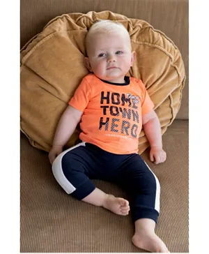 Dirkje Home Town Hero T-Shirt & Pants Set - Coral