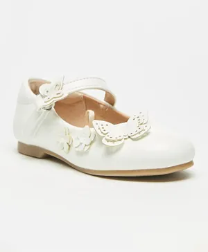 Juniors Butterfly Accent Round Toe Ballerinas - White
