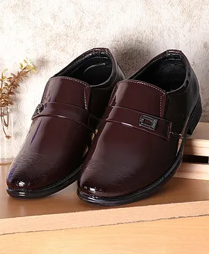 Pine Kids Round Toe Solid Formal Shoes - Brown