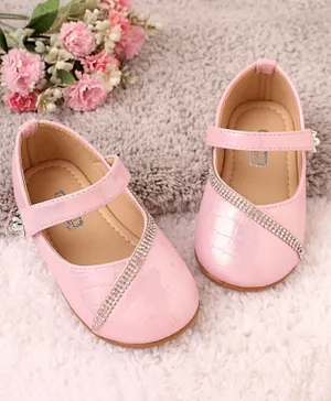 Cute Walk by Babyhug Sequin Embellished Belly Shoes - Pink