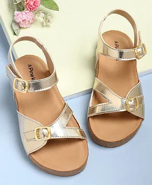 Pine Kids Sandals With Buckle Closure - Gold