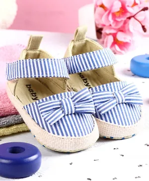 Babyoye Booties with Bow Applique - Blue