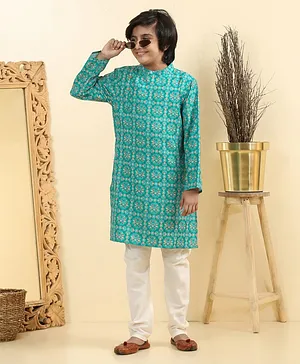 EarthyTouch Full Sleeves Kurta & Churidar Set - Green