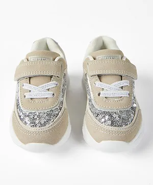 Zippy Superlight Velcro Closure Shoes - Beige
