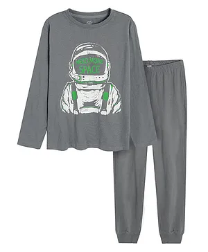 SMYK Need More Space Pyjama Set - Grey