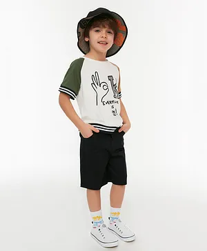 Trendyol Basic Gabardine Woven Shorts - Black