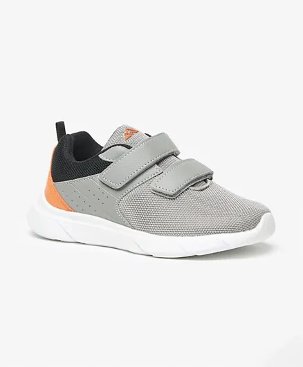 Oaklan by ShoeExpress Colourblocked Sneakers with Hook and Loop Closure - Grey