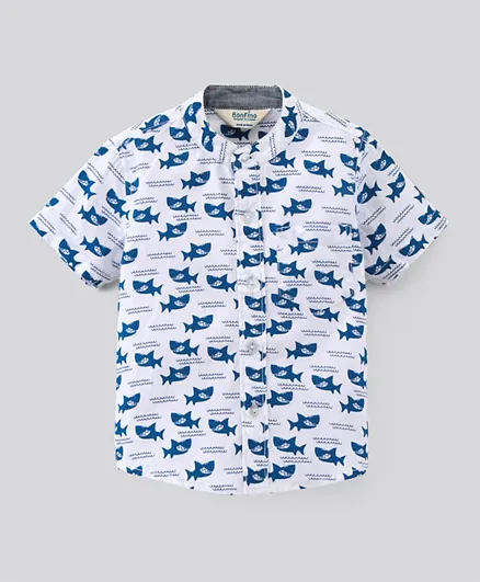 قميص بونفينو بأكمام قصيرة بطبعة سمك القرش - أبيض