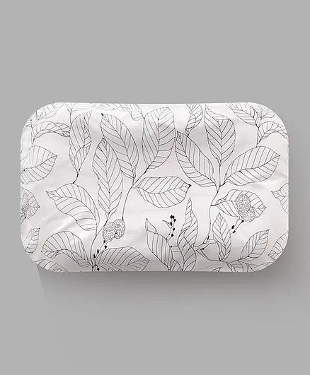 Leaves Printed Rectangular Shaped Soft Bed Bumper - White