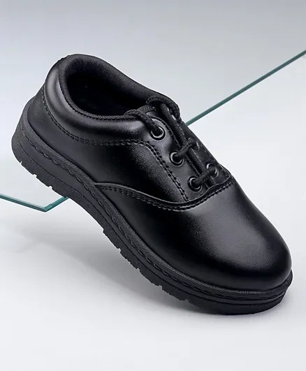 باين كيدز أحذية مدرسية صلبة للأطفال بإغلاق برباط - أسود