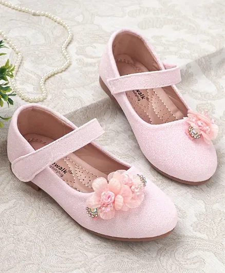 Cute Walk by Babyhug Bellies with Buckle Closure Floral Applique - Pink