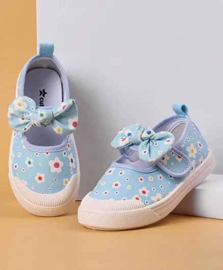 Cute Walk by Babyhug Casual Shoes with Velcro Closure Floral Print and Bow Applique - Blue