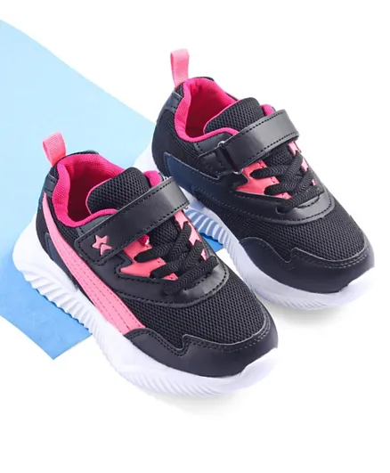 Cute Walk by Babyhug Sport Shoes With Velcro Closure Solid- Black