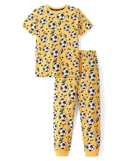 باين كيدز بدلة نوم قطنية نصف كم بطباعة كرة القدم - أصفر