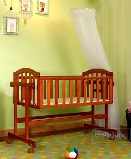 بيبي هاغ - سرير أطفال خشبي متأرجح مع ناموسية - كرزي