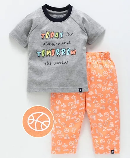 Babyoye Half Sleeves Night Suit Text Print - Grey Orange