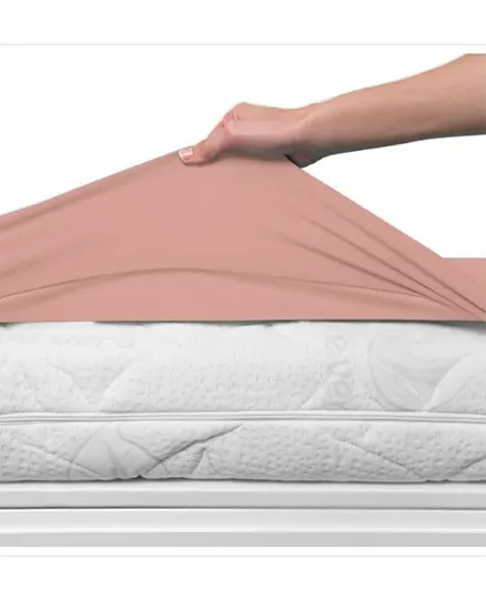 ورقة سرير مُجهزة وحامي مرتبة للسرير من بي-سينسيبل - وردي